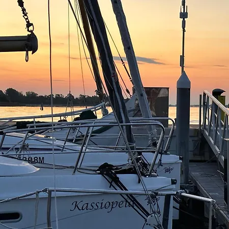 The Boat Experience Galleggiante In Barca * Venedig