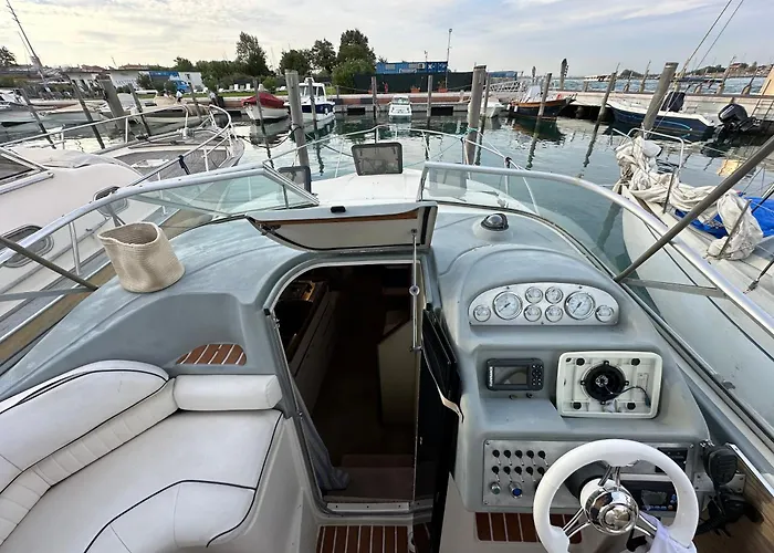 The Boat Experience Galleggiante In Barca Venice